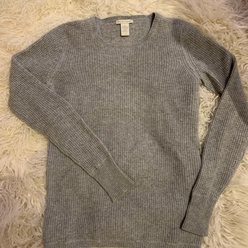 Cashmere pullover sweater